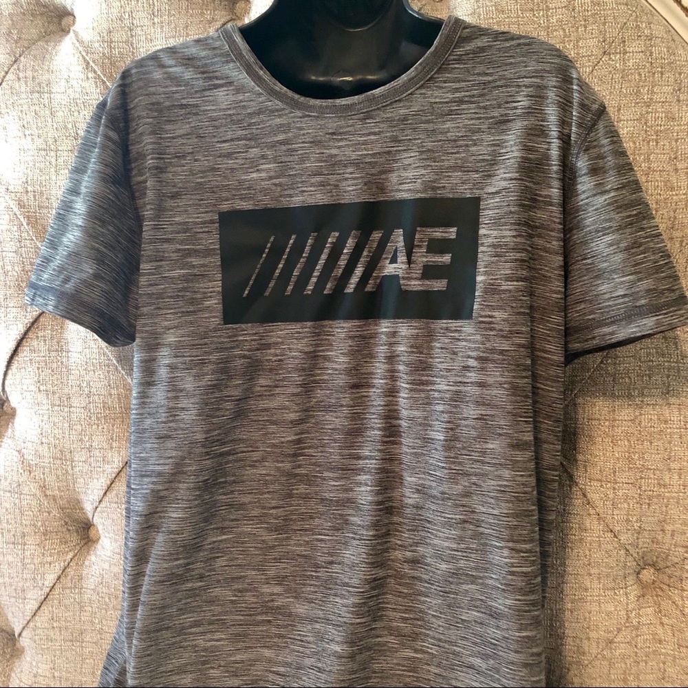 American Eagle active flex tee